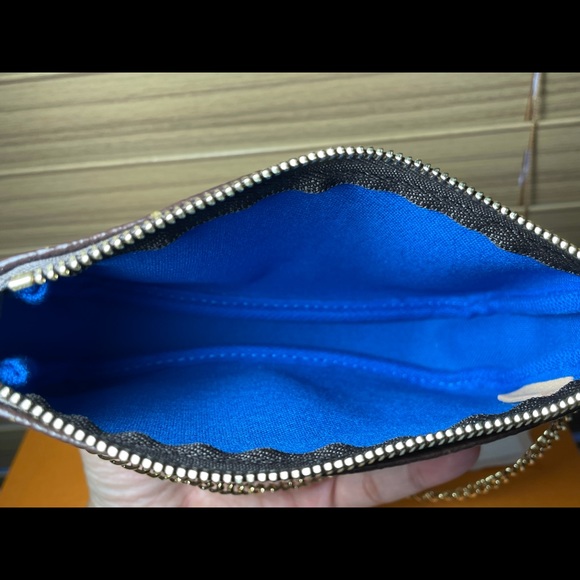 Louis Vuitton Mini Pochette Accessoires Italy Christmas Animation Limited Ed - Picture 5 of 10